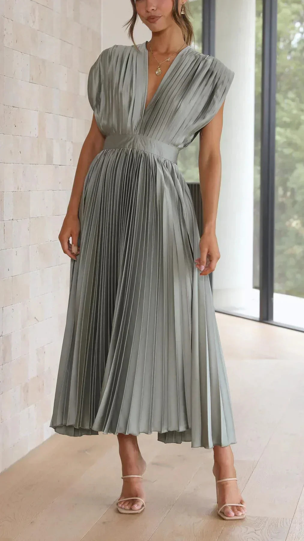 Leni - Elegant Sexy Pleated Dress