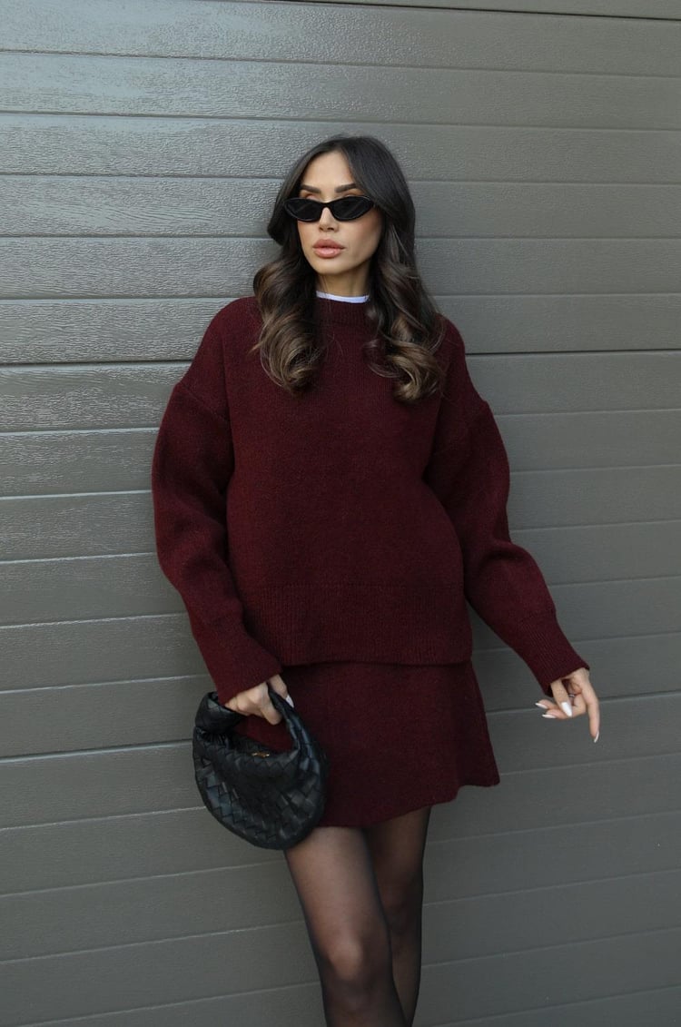 Adriana - Knitted Set for Women - Casual Sweater and Skirt in Two-Piece Design