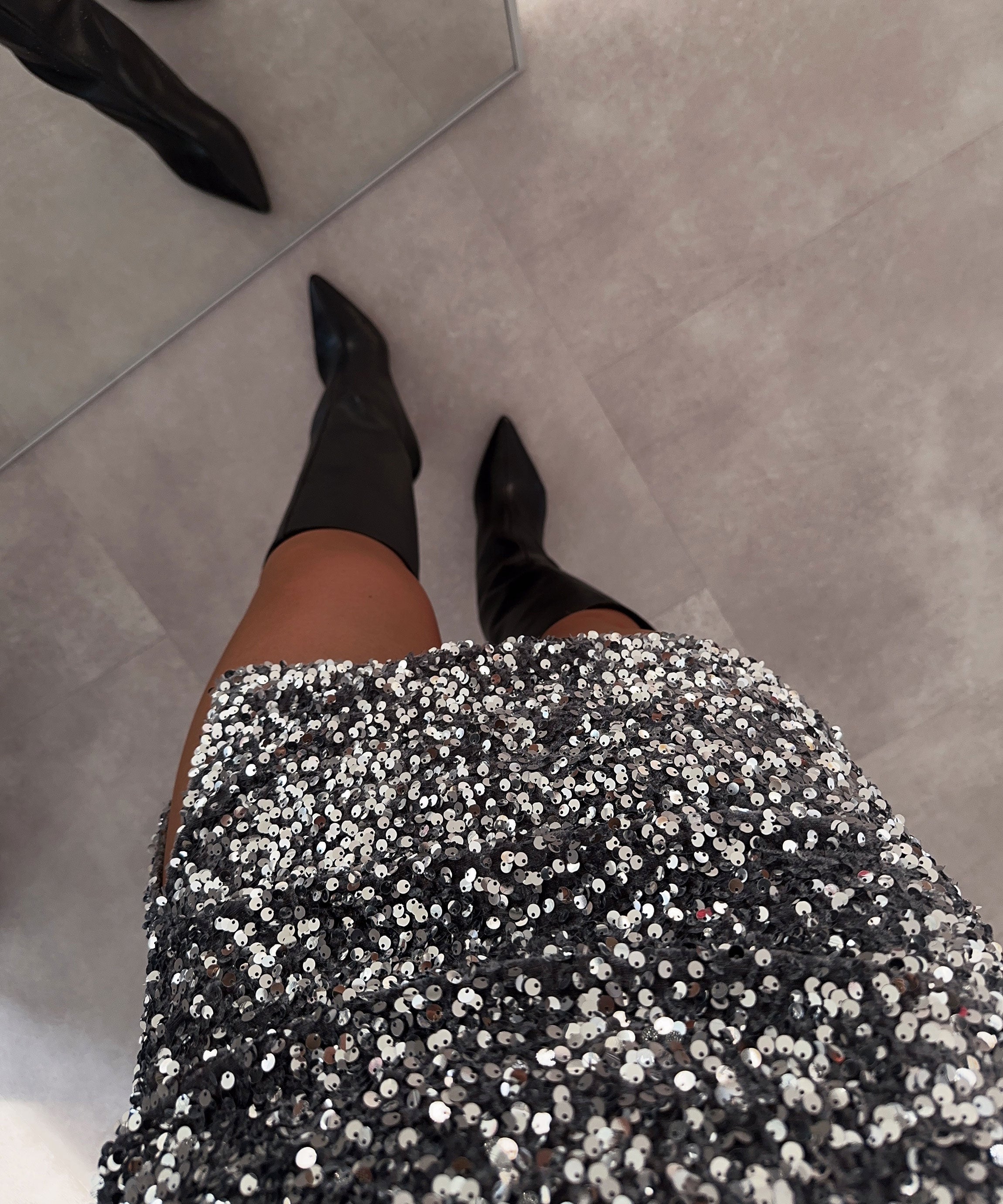 Solana - Dark Gray Skirt
