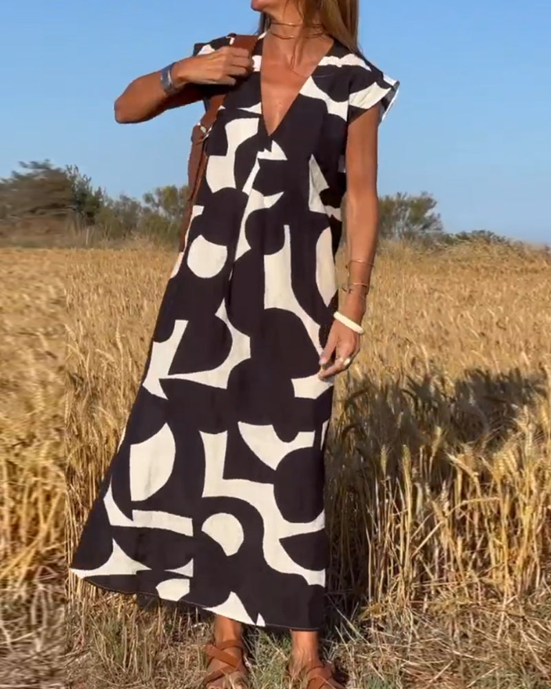 Amara - Maxi Dress with Print and V-Neck