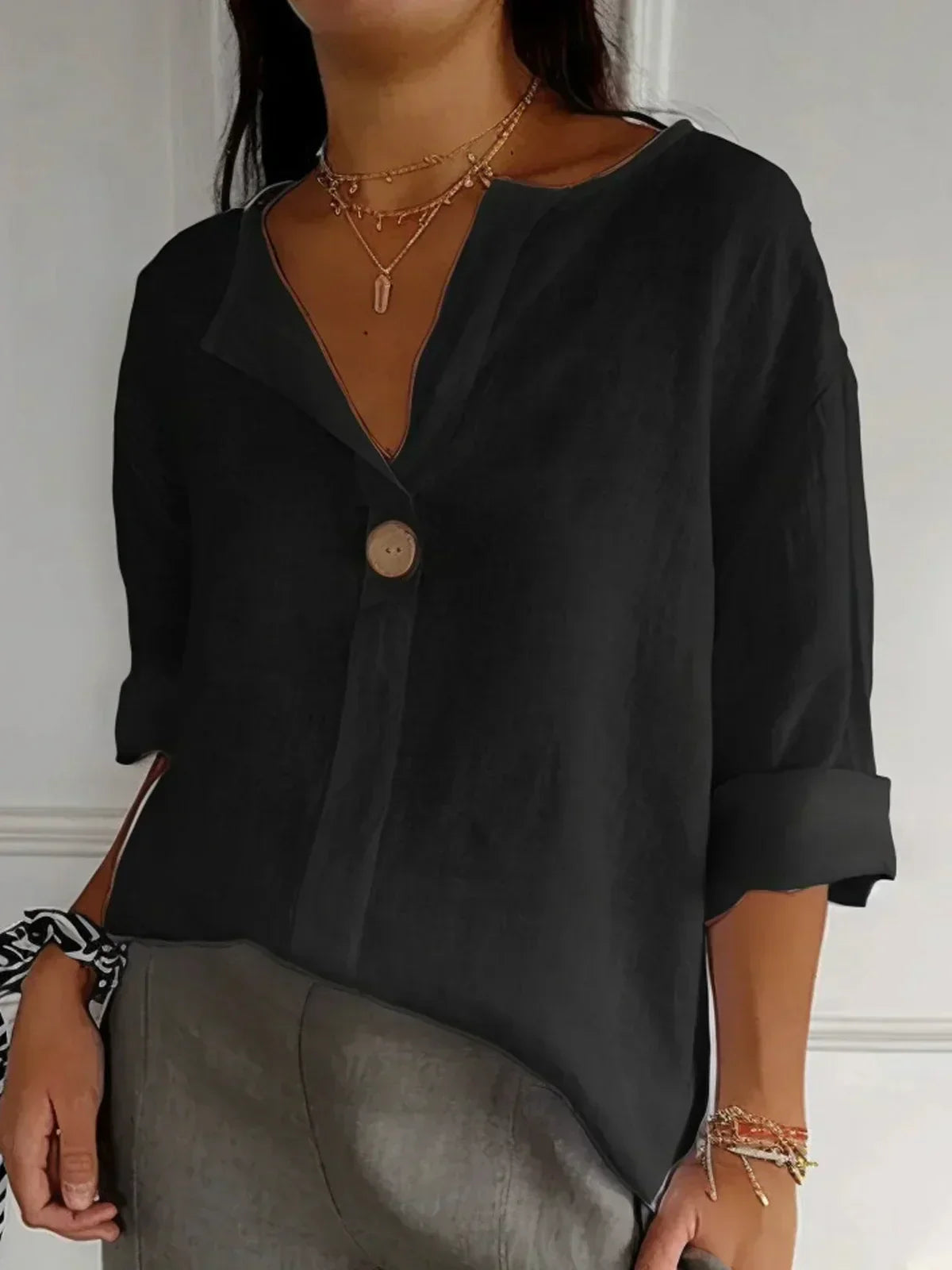 Yvonna™ - Chic Comfort Blouse