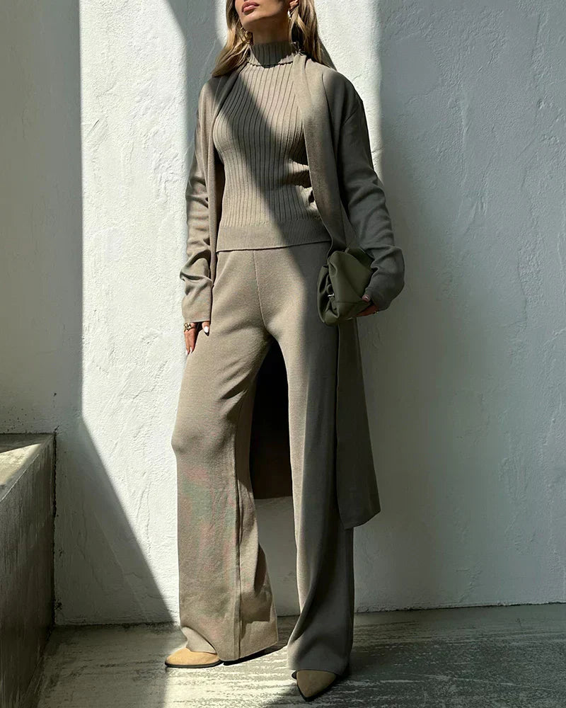 Mae - Comfortable Three-Piece Set