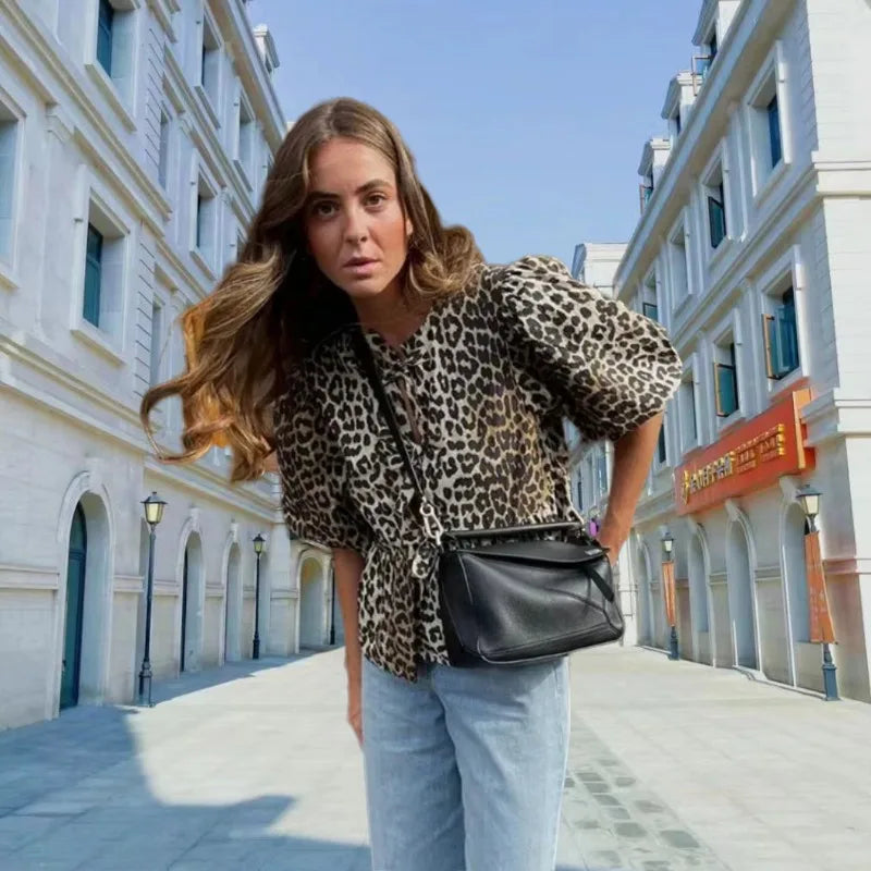Rose | Trendy Blouse with Leopard Print and Puff Sleeves