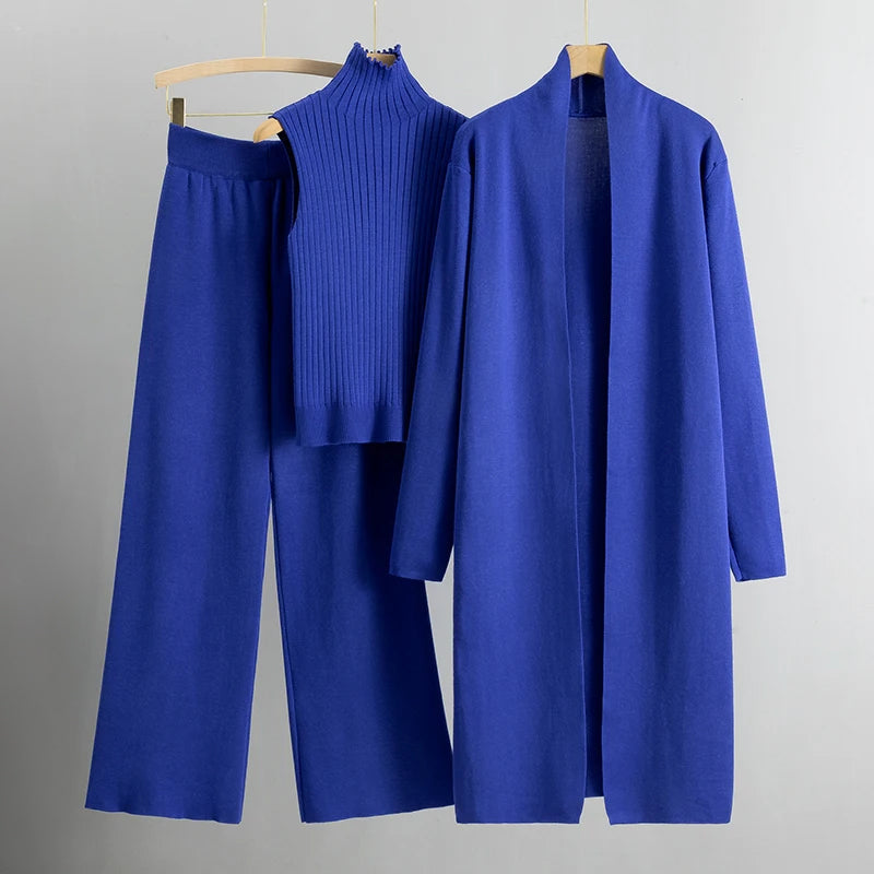 Mae - Comfortable Three-Piece Set