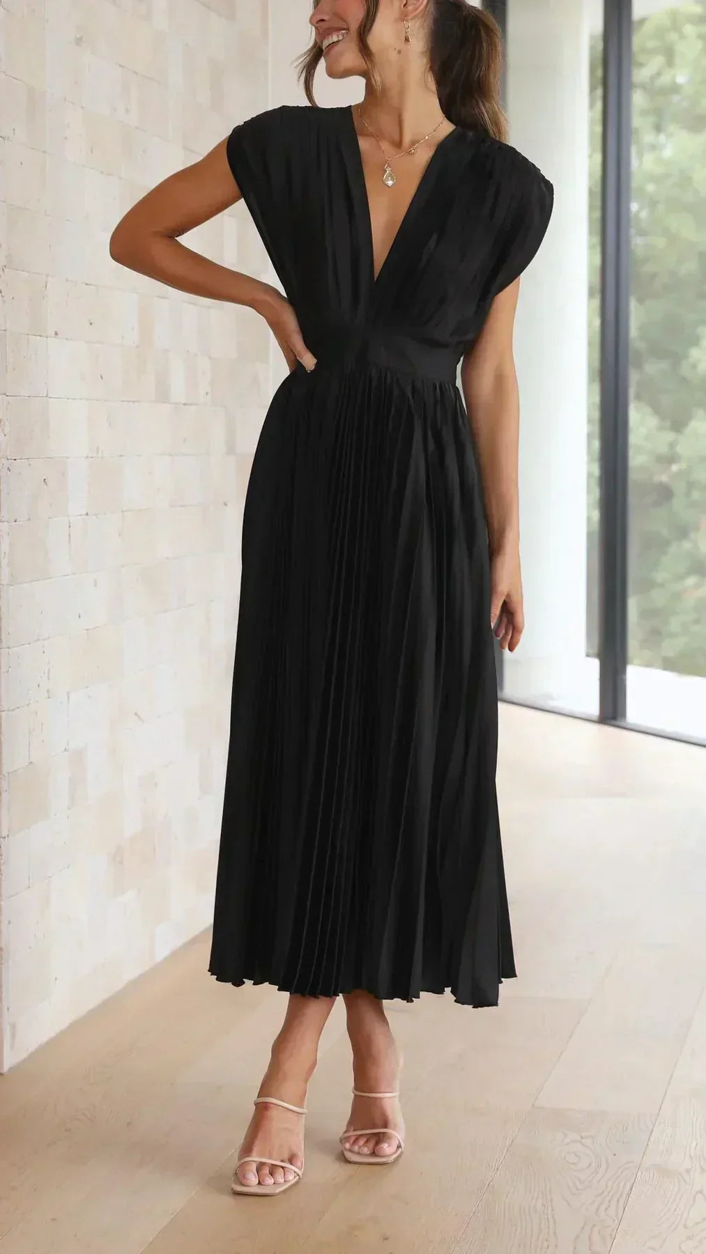 Leni - Elegant Sexy Pleated Dress