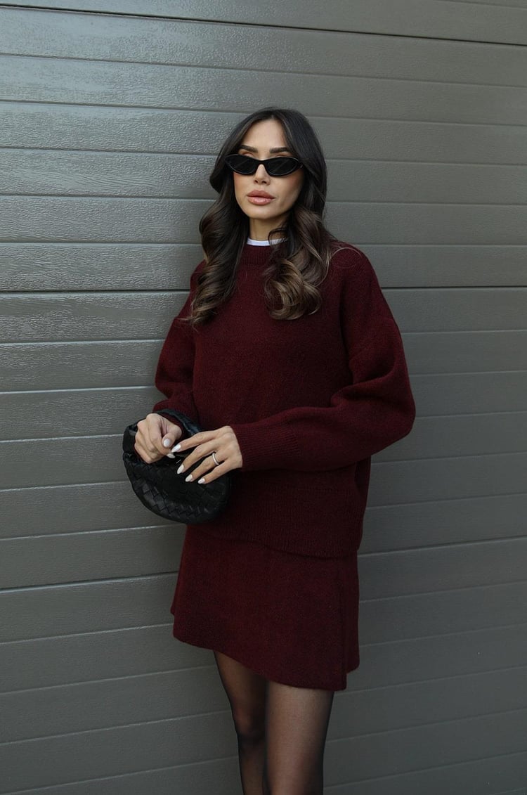 Adriana - Knitted Set for Women - Casual Sweater and Skirt in Two-Piece Design