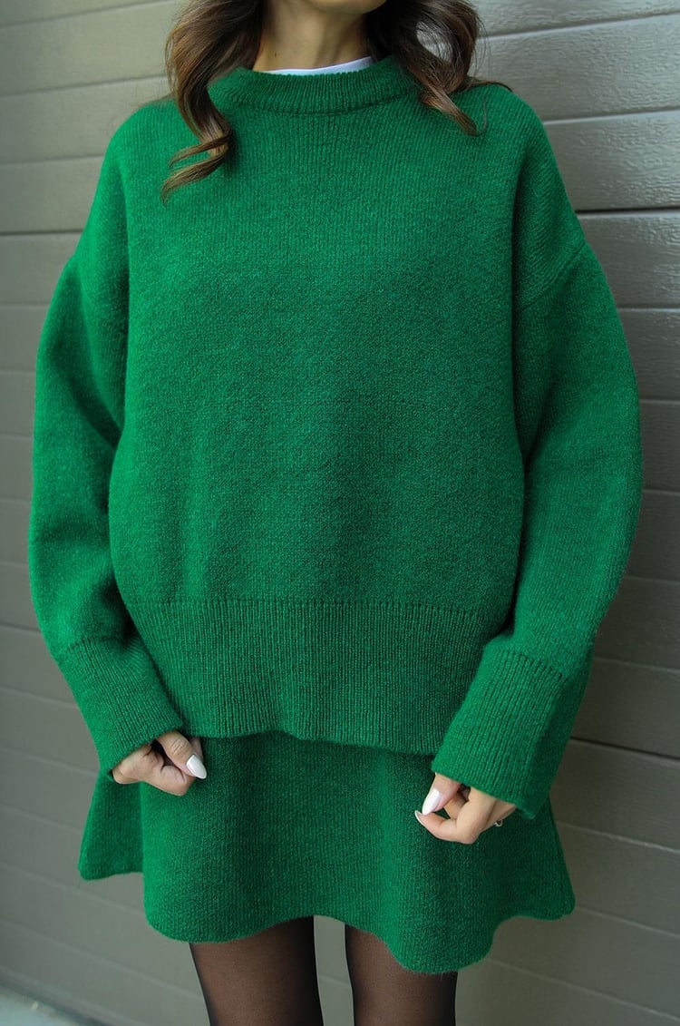 Adriana - Knitted Set for Women - Casual Sweater and Skirt in Two-Piece Design